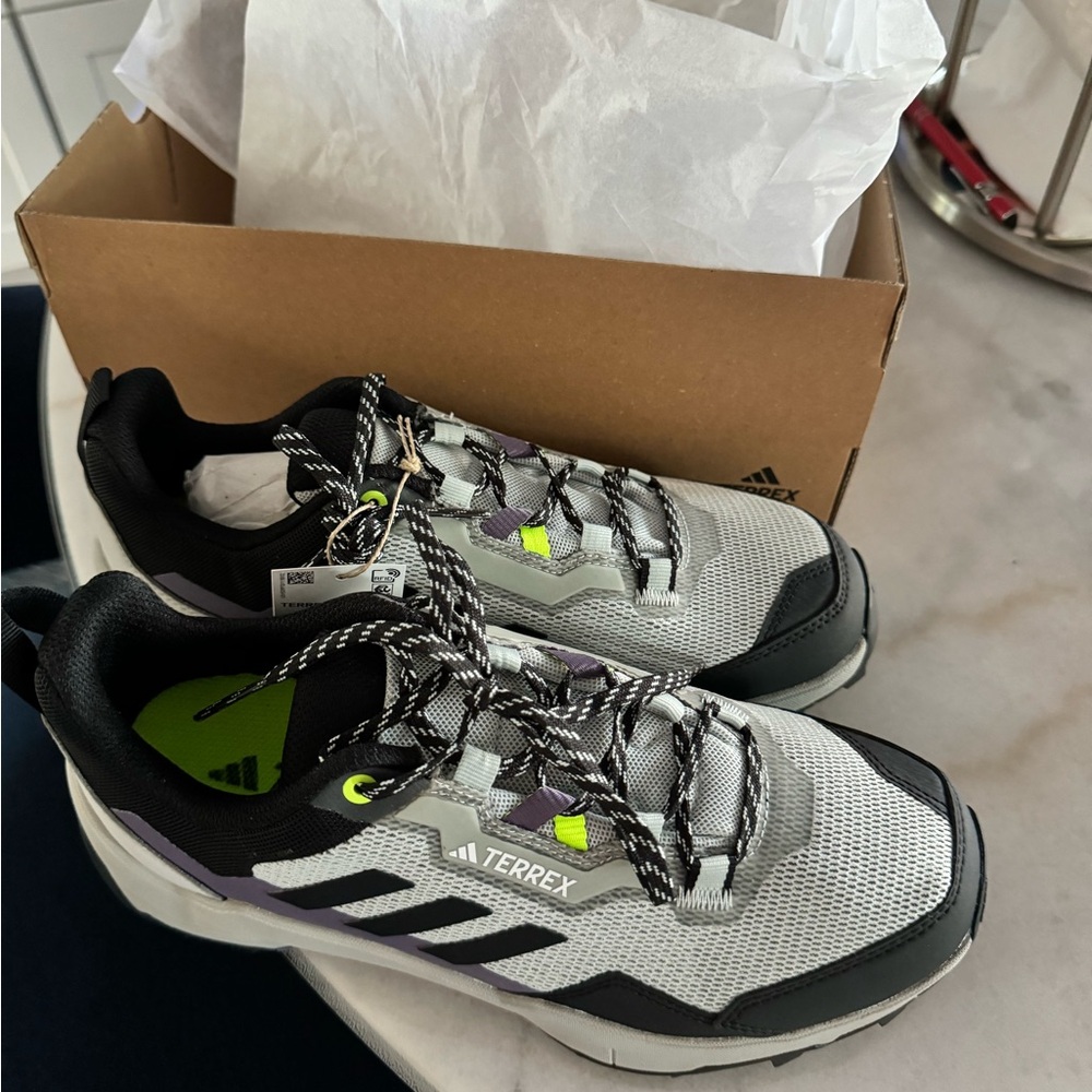Women’s Adidas Terrex AX4 W Size Hiking Tennis Shoe NWT